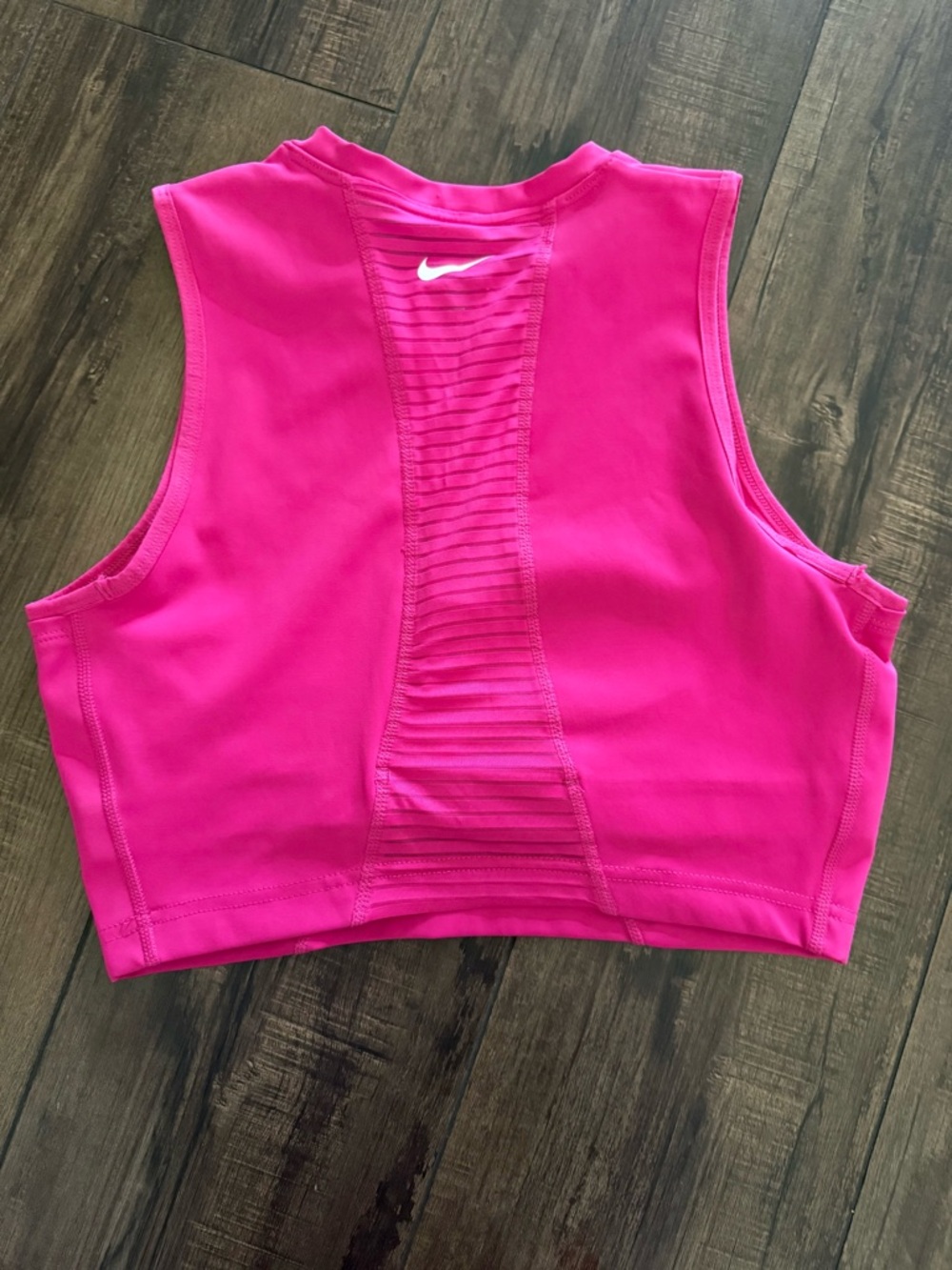 Nike Hot Pink Cropped Tank Top Sleeveless Athletic Workout Gym Women’s Medium - Picture 2 of 5